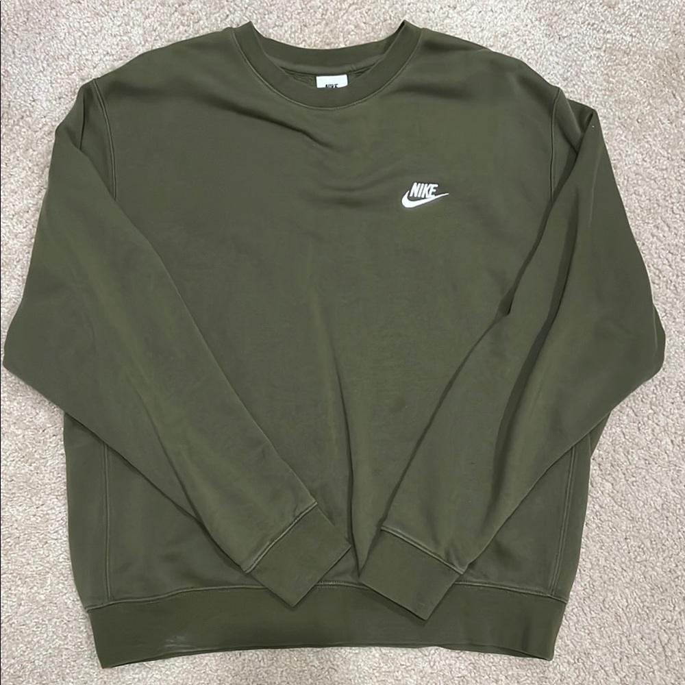 Nike Green Crewneck Sweater with Iconic Swoosh
